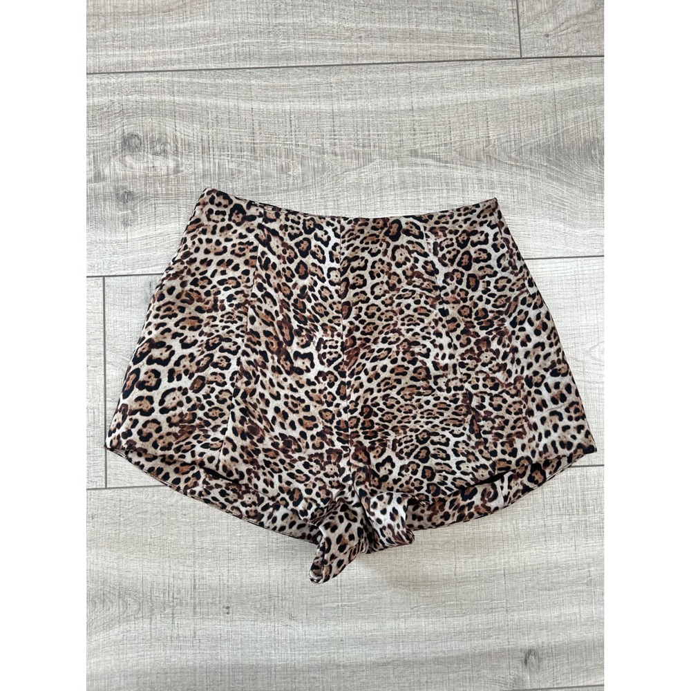 Zara Leopard Print High Rise Tailored Shorts Size Small